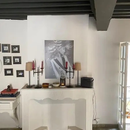 Διαμέρισμα Uzes Centre *